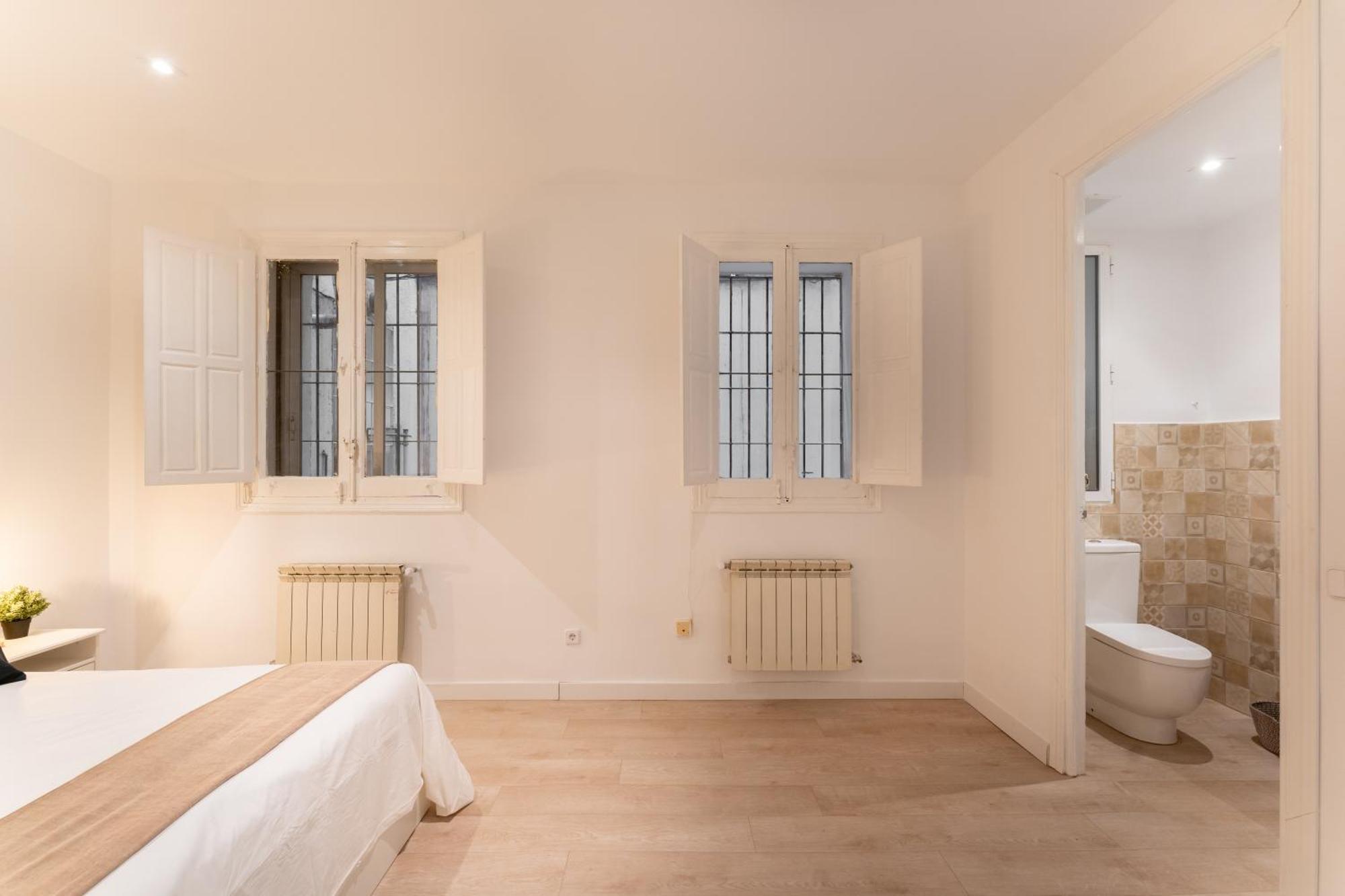 Luxe Apartment In Chamberi Chic Madrid Buitenkant foto