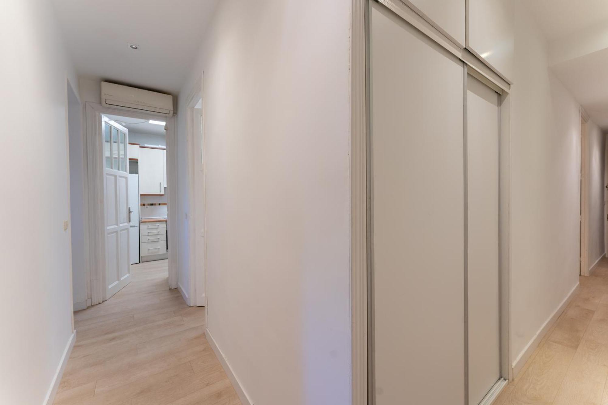 Luxe Apartment In Chamberi Chic Madrid Buitenkant foto