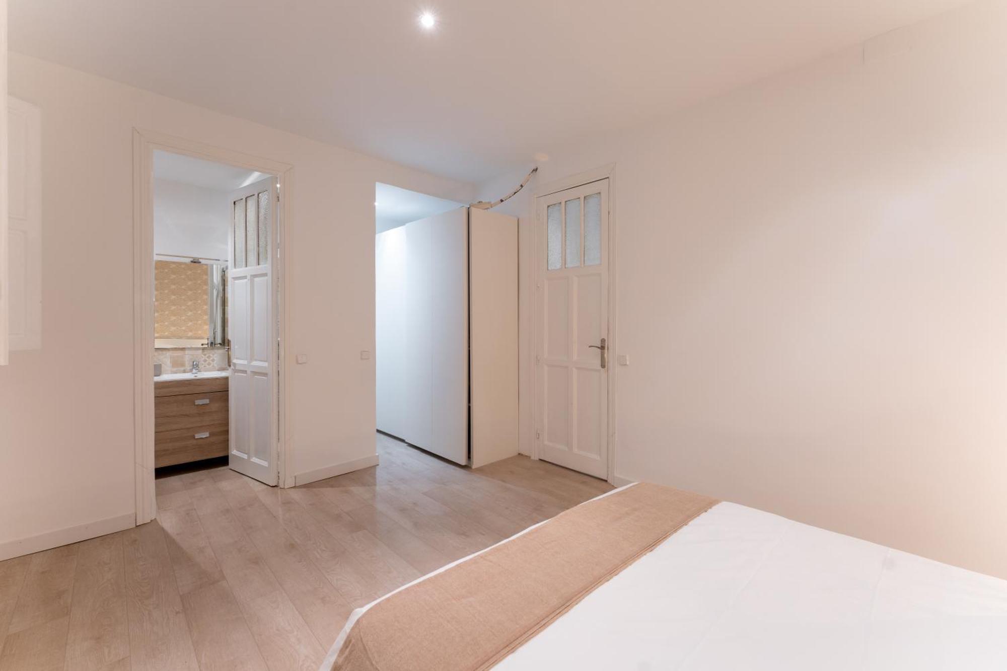 Luxe Apartment In Chamberi Chic Madrid Buitenkant foto